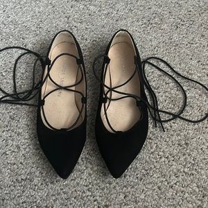 Chinese Laundry tie up flats